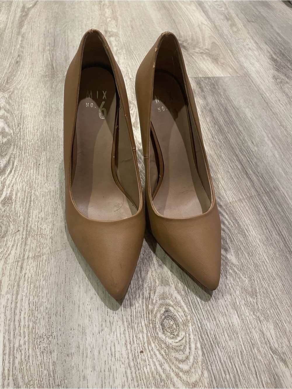 Mix No. 6 Women's Brown Pointed-Toe Pumps